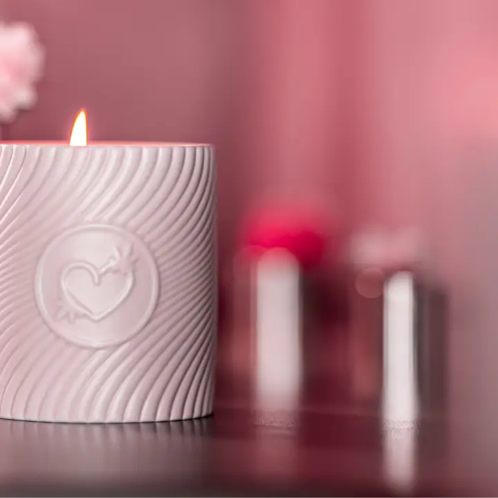 HighOnLove Massage Candle - Pink