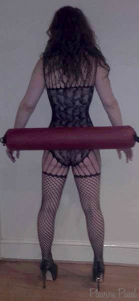 Talea Padded Spreader Bar